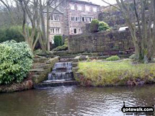 Walk wy119 Warland Reservoir and Langfield Common from Warland - Contributory Stream entering The Rochdale Canal near Bridge 26