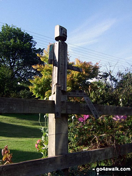 Walk so106 Haddon Hill and Wimbleball Lake from Bury - Fence sculpture at Hartford Lodge