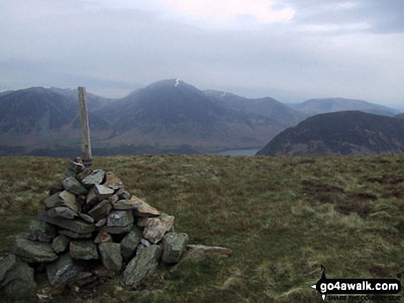 The cairn on the North West end of the Carling Knott ridge with Whiteside (Crummock), Grasmoor, Crummock Water and Mellbreak beyond 