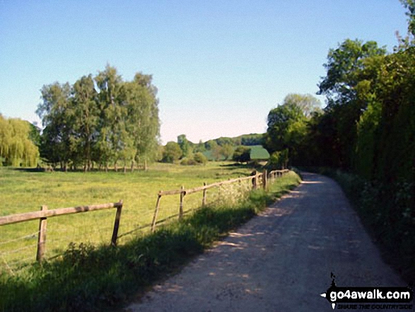 On The South Bucks Way near Little Missenden 