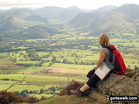 Walk c447 The Skiddaw Massif from Millbeck, nr Keswick - The Newlands Valley from Carl Side