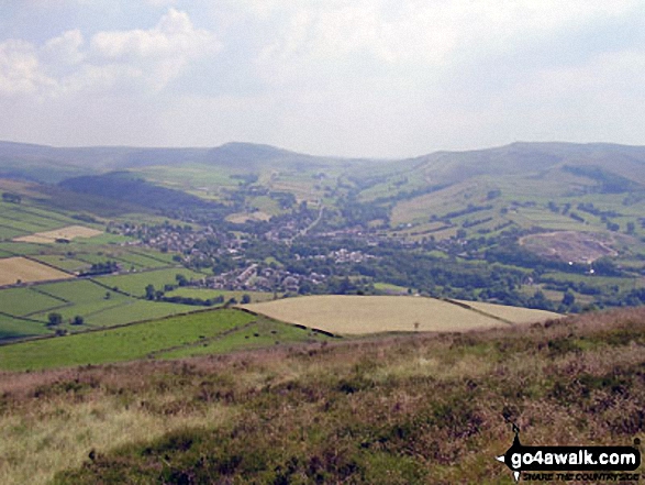 Walk d112 Lantern Pike from Hayfield - Mill Hill (Ashop Head), Kinder Scout and Chinley Churn with Hayfield nestling below from Lantern Pike