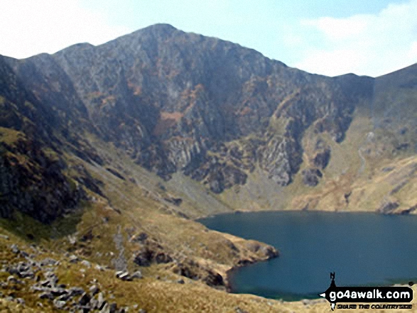 Walk gw123 Cadair Idris (Penygadair) Cyfrwy and Craig Cwm Amarch from Llanfihangel-y-pennant - Cadair Idris (Penygadair) and Llyn Cau from the Minffordd Path