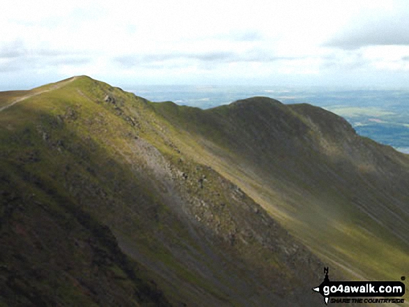 Walk c321 Skiddaw and Lonscale Fell from Millbeck, nr Keswick - Ullock Pike and Longside Edge from Skiddaw