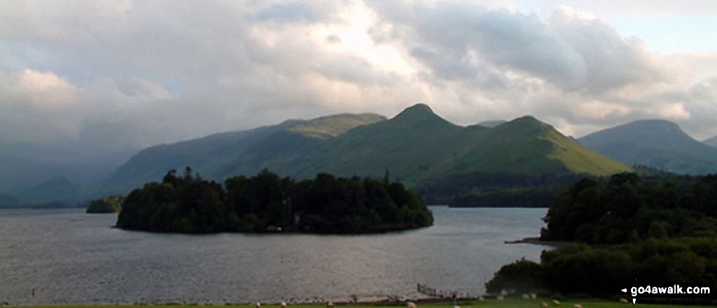 Walk c242 Latrigg from Keswick - *High Spy, High Spy (North Top) and Cat Bells (Catbells) and Derwent Water from Latrigg