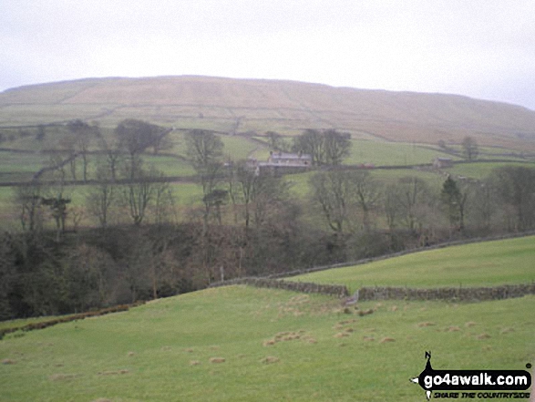 Walk ny108 Dodd Fell Hill and Drumaldrace (Wether Fell) from Hawes - Drumaldrace (Wether Fell) across Sleddale from The Pennine Way south of Gayle