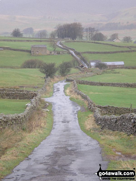 The Yorkshire Dales from The Pennine Way on Gaudy Lane south of Gayle 