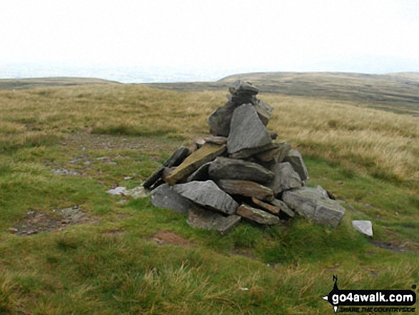 High Seat (Mallerstang) summit cairn 