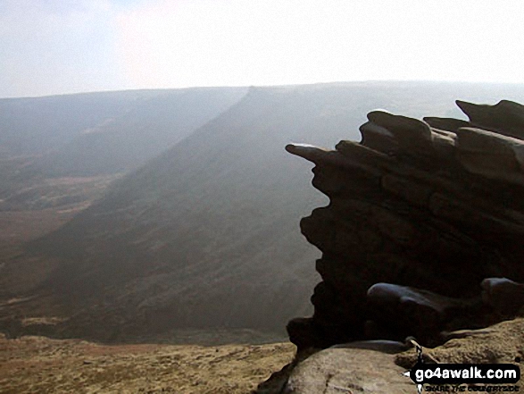 Walk d263 Seal Stones (Kinder Scout), Fairbrook Naze (Kinder Scout) and Mill Hill from Birchin Clough - Seal Edge beyond the rock sculptures on Fairbrook Naze (Kinder Scout)