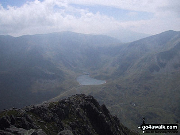 Walk cw202 Pen yr Ole Wen via the South Western Ridge from Ogwen Cottage, Llyn Ogwen - Llyn Clyd from Pen yr Ole Wen