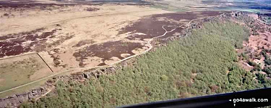 Walk d130 Stanage Edge, High Neb and Bamford Moor from Hathersage - *Aerial Panorama of Stanage Edge