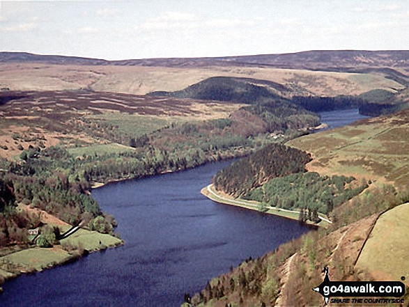 Walk d298 Back Tor and Margery Hill from Fairholmes Car Park, Ladybower Reservoir - Aerial view looking North up Derwent Reservoir