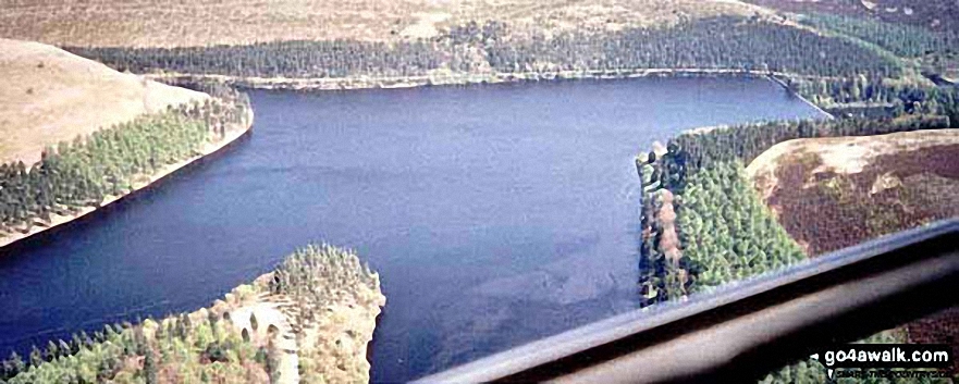 Walk d298 Back Tor and Margery Hill from Fairholmes Car Park, Ladybower Reservoir - *Aerial Panorama looking East across Howden Reservoir