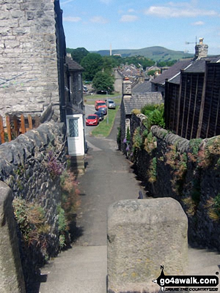 Walk d223 Durham Edge, Great Hucklow and Little Hucklow from Bradwell - Bradwell Village