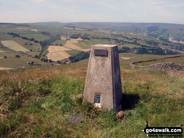 Walk d155 Great Hucklow, Tideswell Moor and Bradwell Moor from Bradwell - Durham Edge (Abney Moor) summit trig point