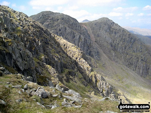 Walk c414 Crinkle Crags and Bow Fell (Bowfell) from The Old Dungeon Ghyll, Great Langdale - On Crinkle Crags