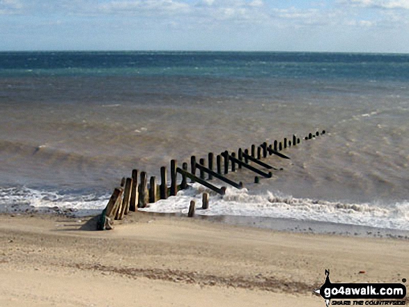 Walk ey119 Spurn Head from Kilnsea - Breakwaters on Spurn Head