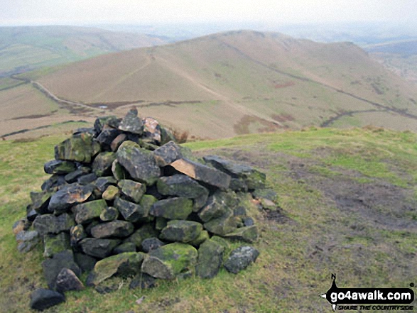 Walk d254 Brown Knoll (Edale), South Head (Hayfield) and Mount Famine from Bowden Bridge, Hayfield - Mount Famine from South Head (Hayfield) summit cairn