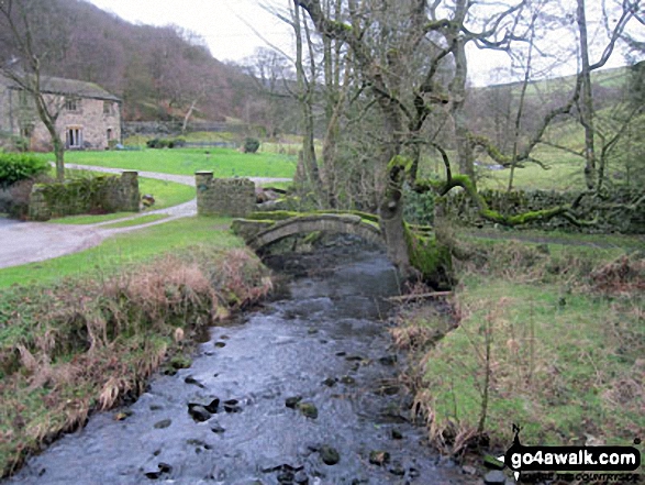 Walk d170 Kinder Downfall and Kinder Low from Bowden Bridge, Hayfield - Old packhorse bridge near Bowden Bridge Car Park, Hayfield