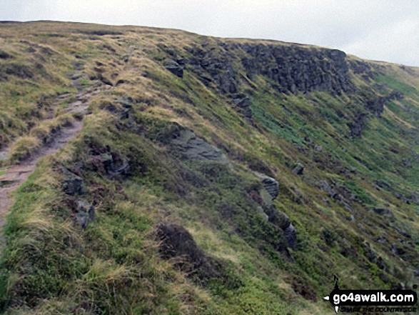 Walk d213 Black Chew Head (Laddow Rocks) and The Longdenden Trail from Hadfield - Approaching Black Chew Head (Laddow Rocks) (left) and Laddow Rocks