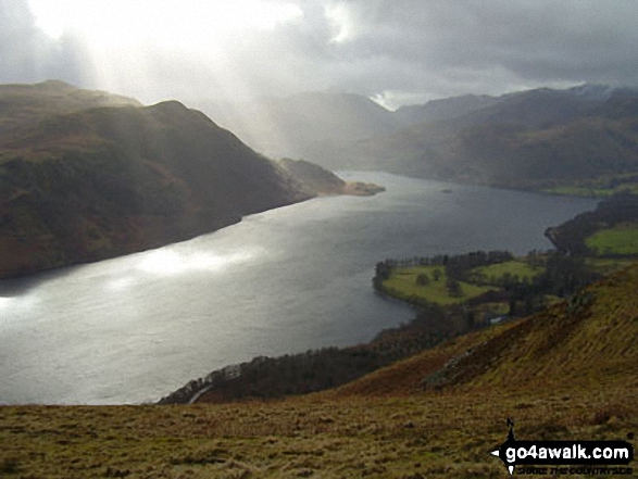 Walk c309 Great Mell Fell, Little Mell Fell and Gowbarrow Fell - Ullswater and Patterdale from Gowbarrow Fell (Airy Crag)