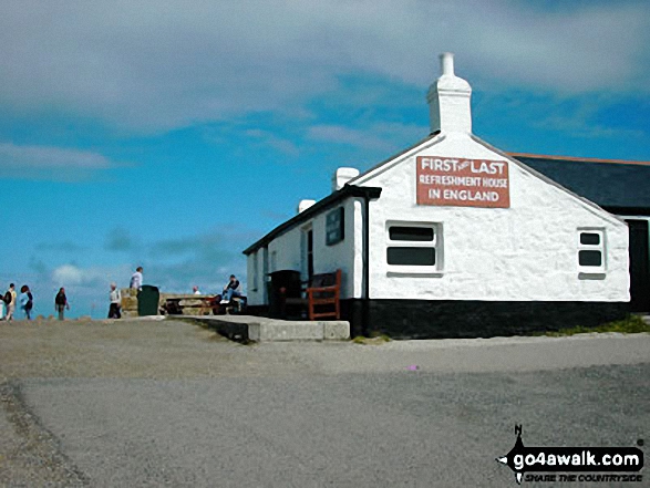 Walk co118 Fire Beacon Point and Grower Rock from Boscastle - The First and Last House, Land's End