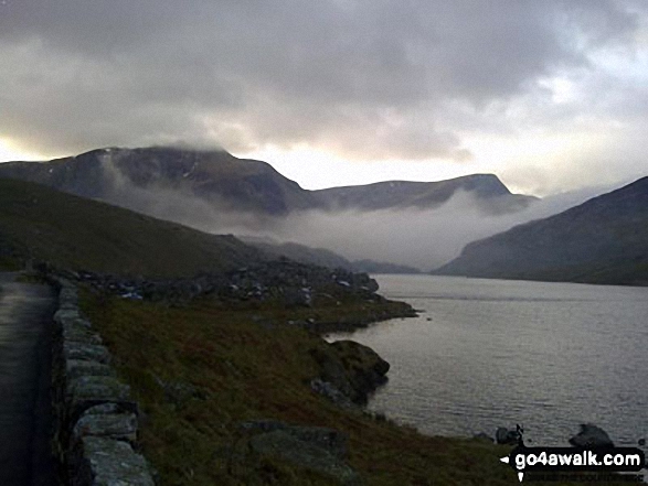 Walk gw165 Carnedd Dafydd from Ogwen Cottage, Llyn Ogwen - Early morning mist over Llyn Ogwen with Y Garn (Glyderau) and Foel-goch beyond