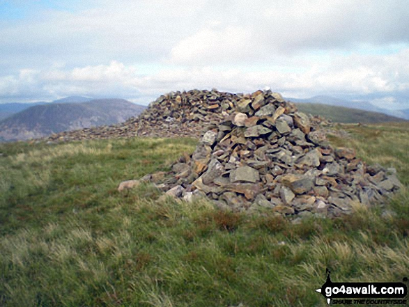 Walk c199 Iron Crag and Grike from Ennerdale Water - Grike summit cairn and shelter