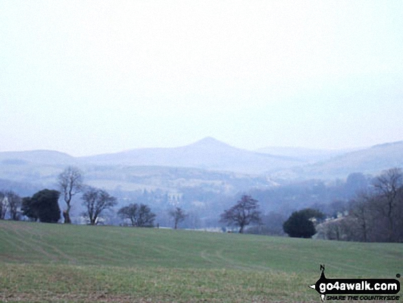 Walk s249 Gun (Staffordshire) from Rudyard Reservoir - Shutlingsloe from Heaton