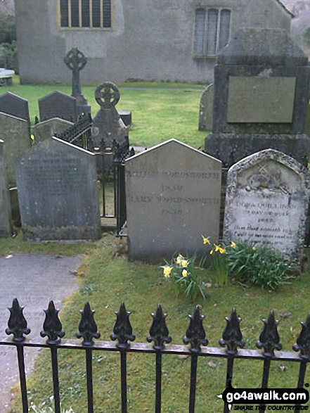 Walk c173 Easedale Tarn from Grasmere - Wordsworth's Grave in Grasmere Church Graveyard