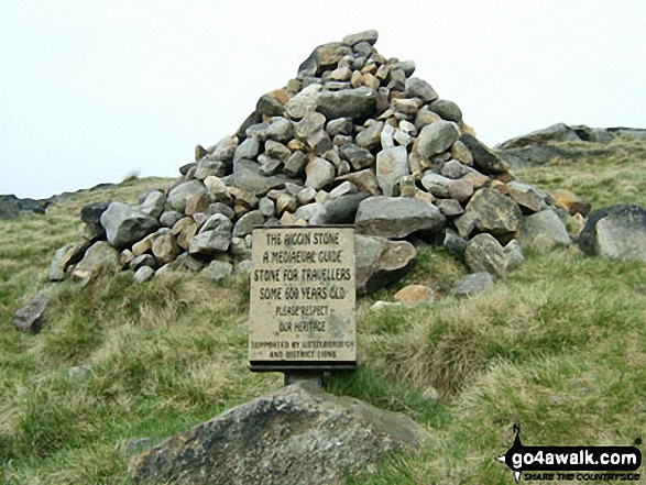 Walk gm102 Blackstone Edge from Hollingworth Lake - The Aiggin Stone plaque and cairn on Blackstone Edge