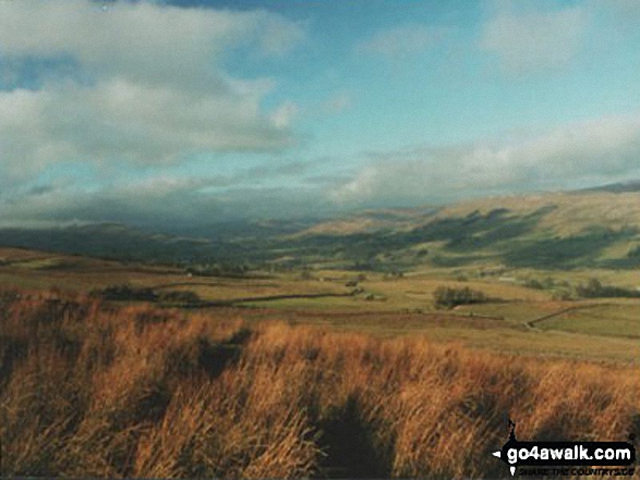 Walk ny157 High Harker Hill and Greets Hill from Reeth - Swaledale near Reeth