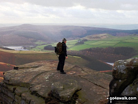 Walk d298 Back Tor and Margery Hill from Fairholmes Car Park, Ladybower Reservoir - Winhill Pike (Win Hill), Ladybower Reservoir and Crook Hill from Dovestones Tor, Derwent Edge