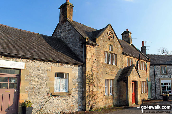 Walk d312 Carder Low, The High Peak Trail and The Tissington Trail from Hartington - Hartington