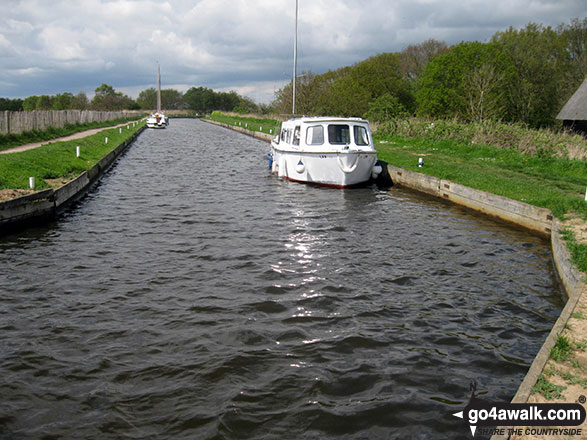 Walk nf145 Horsey from Winterton-on-Sea - Horsey New Cut near Horsey MillWindpump