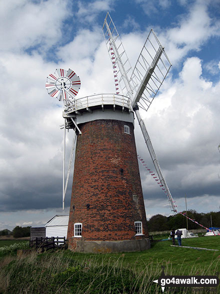 Walk nf104 Horsey Mere from Horsey - Horsey MillWindpump (Horsey Drainage Mill)