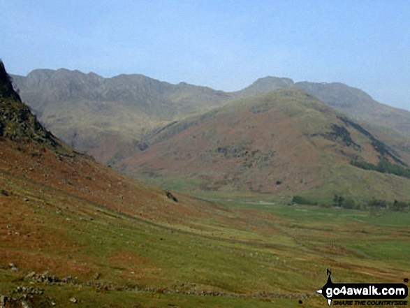 Walk c258 Pike of Blisco (Pike o' Blisco) from The Old Dungeon Ghyll, Great Langdale - Crinkle Crags, Bow Fell (Bowfell) and The Band from Redacre Gill