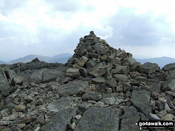 Walk c129 Crinkle Crags and Bow Fell from The Old Dungeon Ghyll, Great Langdale - Crinkle Crags (Long Top) summit