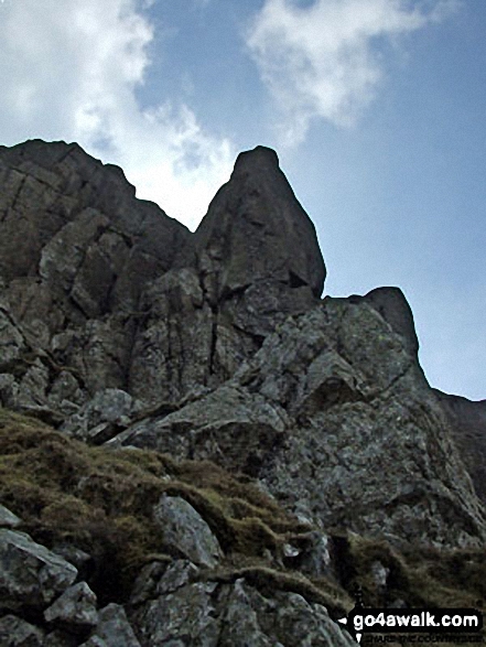 Walk c194 Scafell Pike from The Old Dungeon Ghyll, Great Langdale - Views from The Climbers' Traverse below Bow Fell (Bowfell)