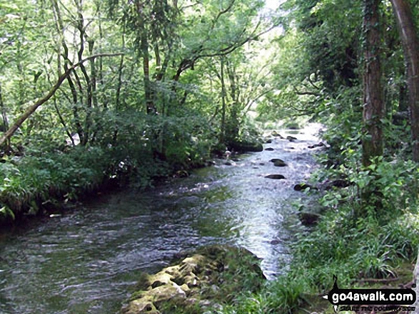 Walk c274 Loughrigg Fell from Elterwater - The River Brathay at Skelwith Bridge