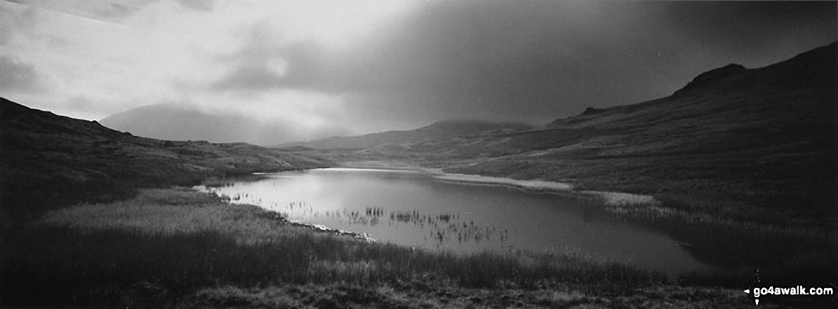 Walk c425 The Oxendale Fells from The Old Dungeon Ghyll, Great Langdale - Red Tarn (Langdale)