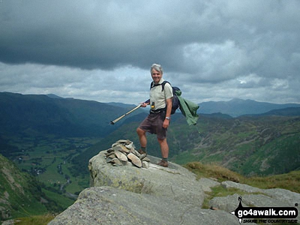 Walk c189 High Raise from Rosthwaite - Tony Price on Eagle Crag