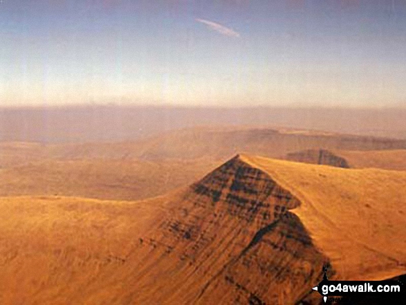 Walk po104 Pen y Fan and Cribyn from Nant Gwdi - Cribyn from Pen y Fan