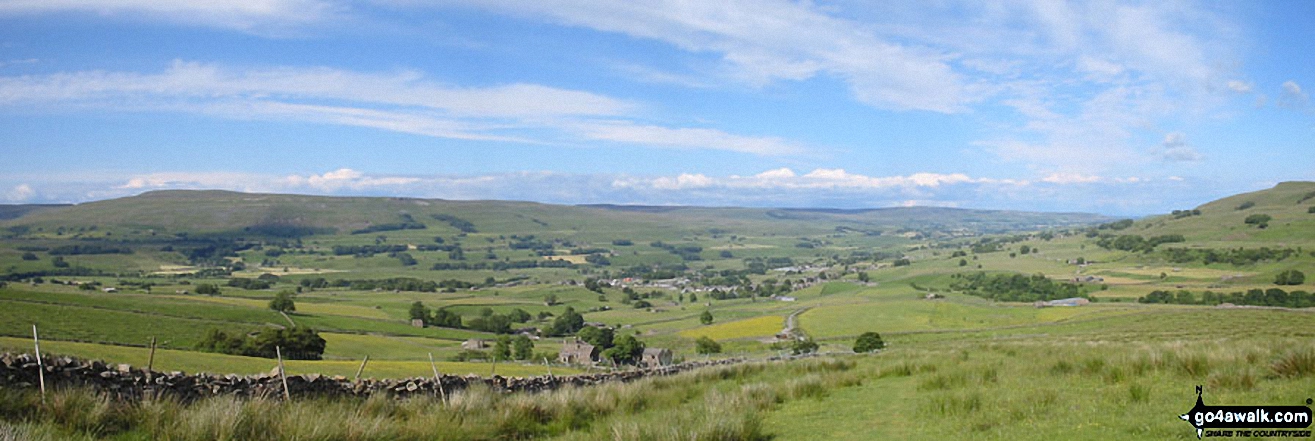 Walk ny110 Hardraw Force and Pike Hill from Hawes - *Looking down into Hawes from The Pennine Way