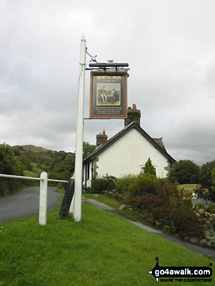 Walk c332 The Hagg Gill Round from Troutbeck - The famous pub sign at The Mortal Man, Troutbeck