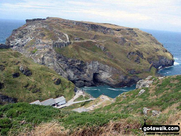 Walk co167 Trevalga Cliffs, Tintagel Head and Trebarwith Sands from Tintagel - Tintagel Head from near Merlin Caves